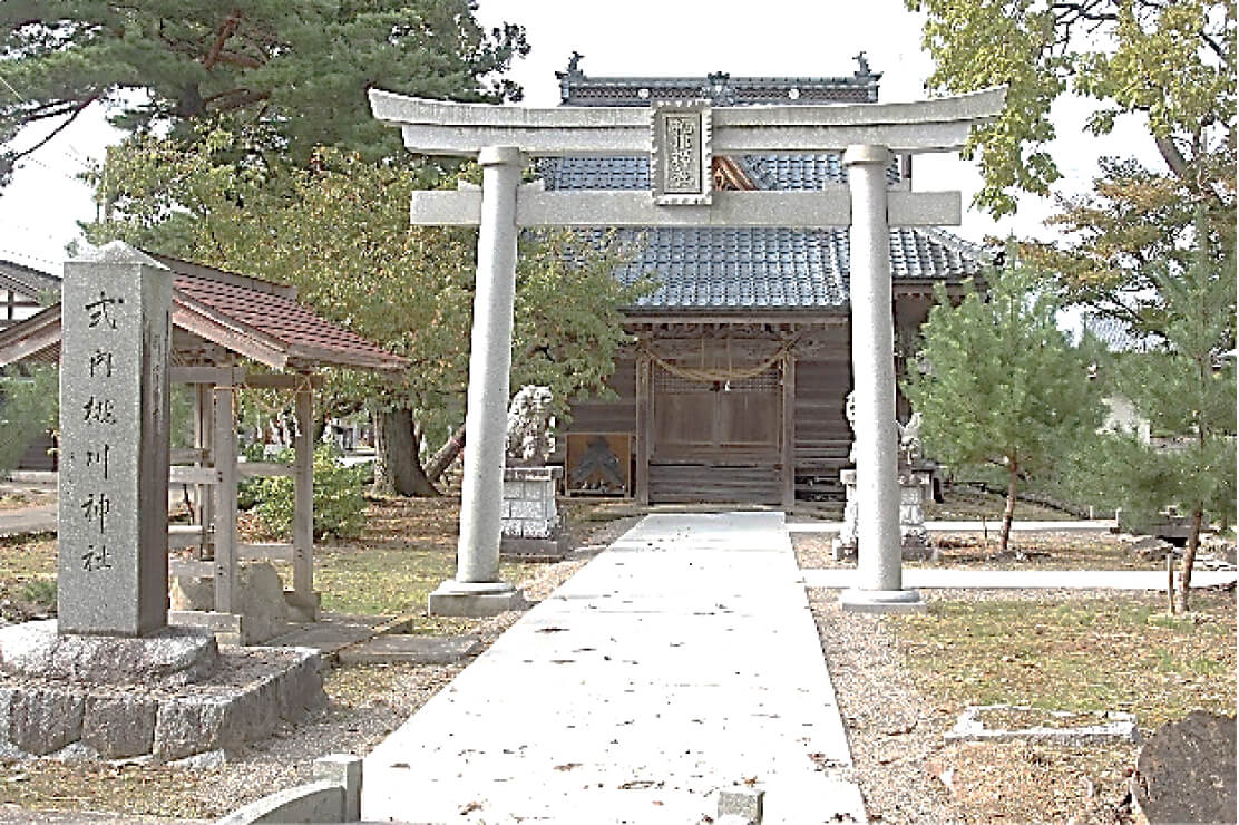 現在の桃川神社